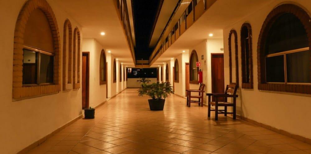 Costa Alegre Hotel & Suites Rincon de Guayabitos Exterior photo
