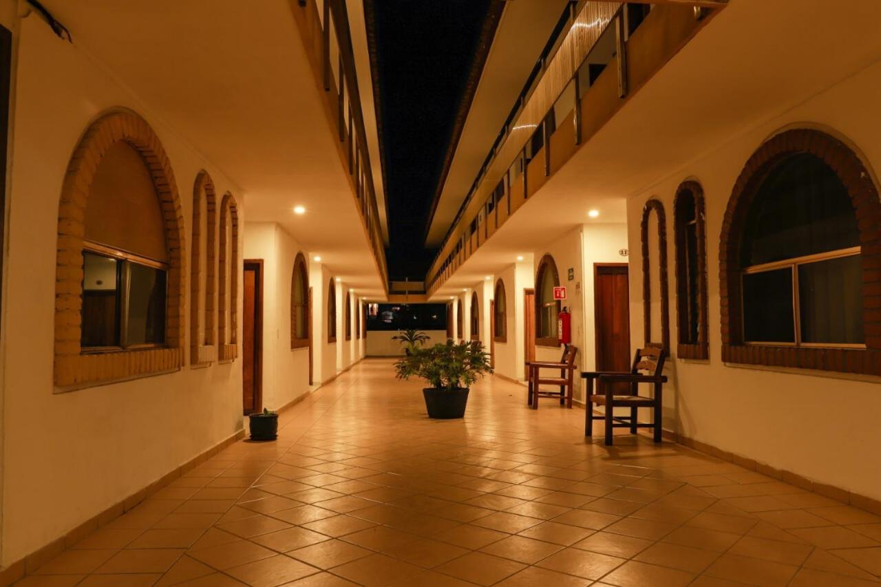 Costa Alegre Hotel & Suites Rincon de Guayabitos Exterior photo