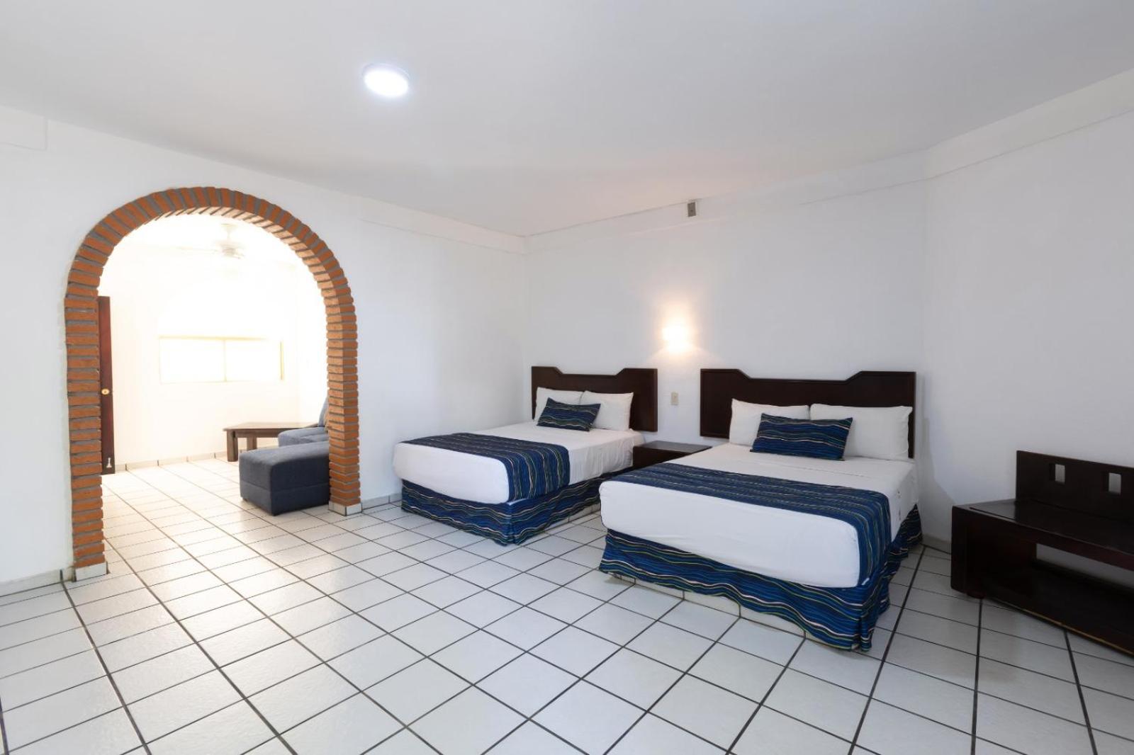 Costa Alegre Hotel & Suites Rincon de Guayabitos Exterior photo